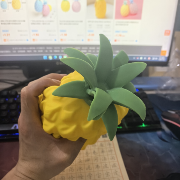 仿真大菠萝捏捏乐慢回弹解压玩具软胶发泄球创意减压水果玩具 - 图片 2